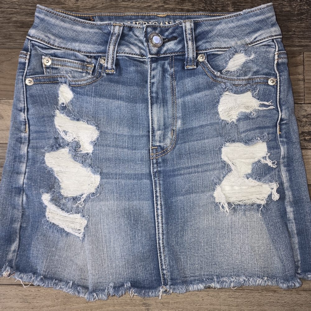 American Eagle‎ Distressed Light Blue Denim Mini Skirt - Women